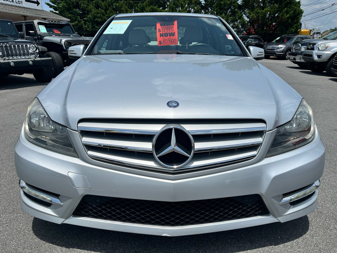 Used 2012 Mercedes-Benz C 300 4MATIC Sedan image 4