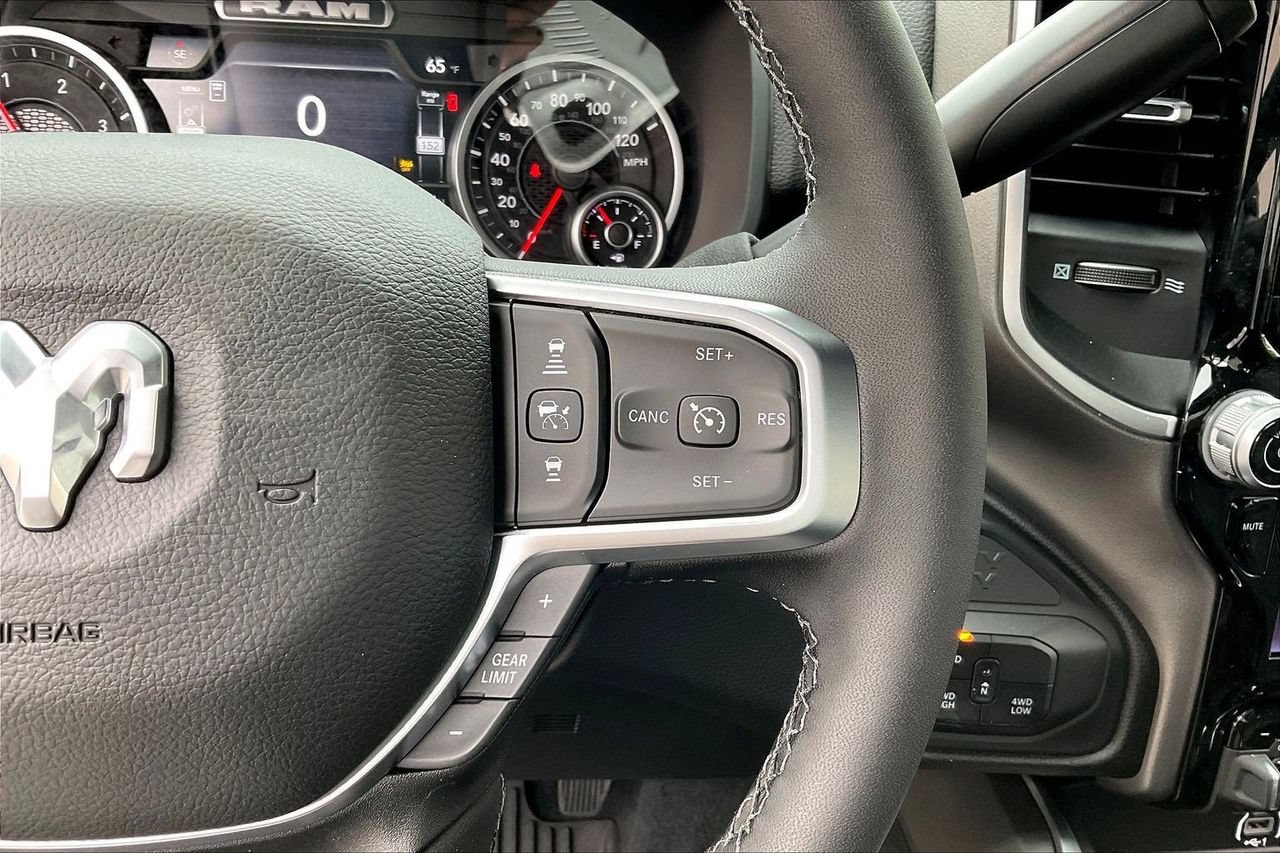 New 2026 RAM 3500 Big Horn AWD/4WD image 28