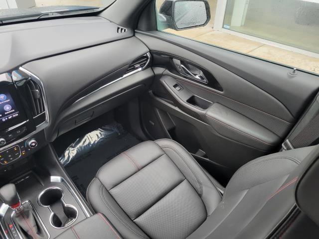 Used 2023 Chevrolet Traverse RS image 16