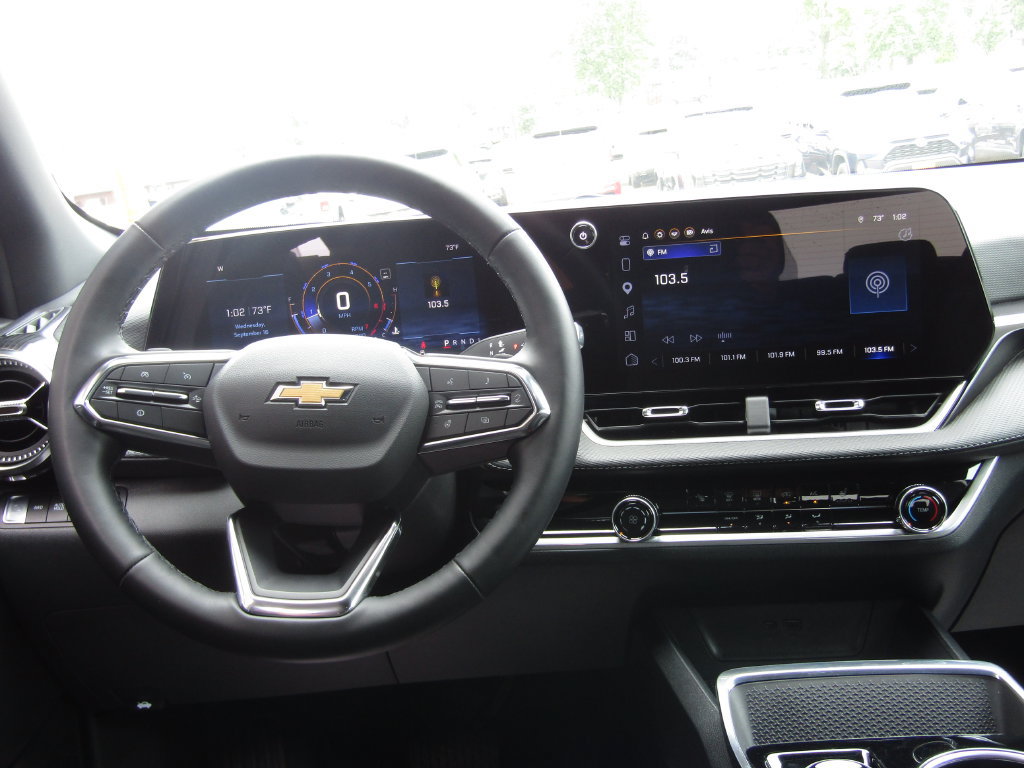 Used 2026 Chevrolet Equinox LT AWD/4WD image 5