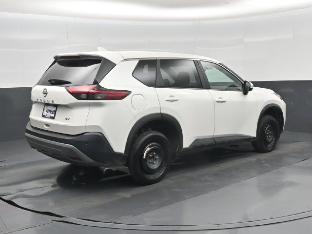 Used 2023 Nissan Rogue SV FWD image 3