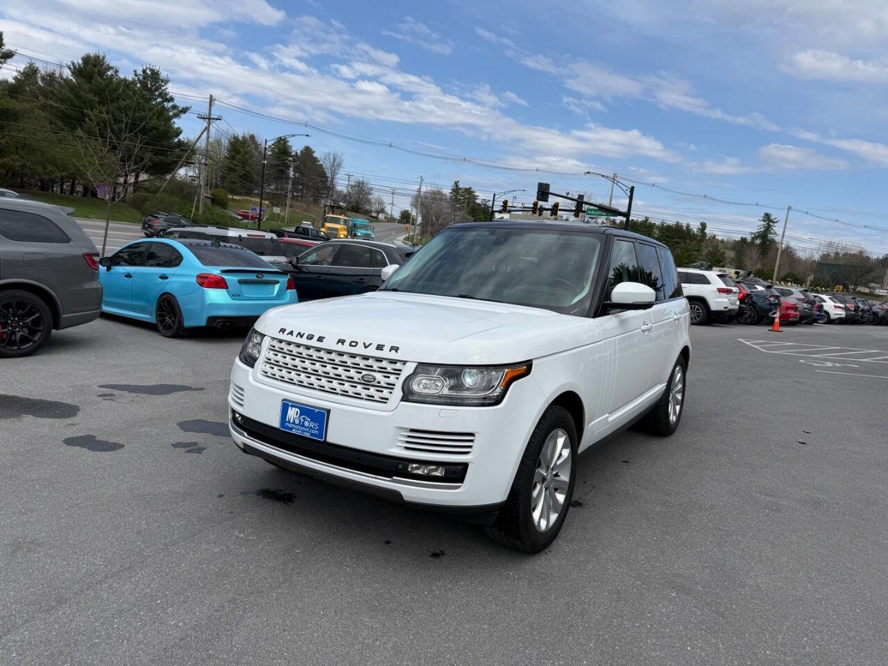 Used 2015 Land Rover Range Rover HSE AWD/4WD image 2