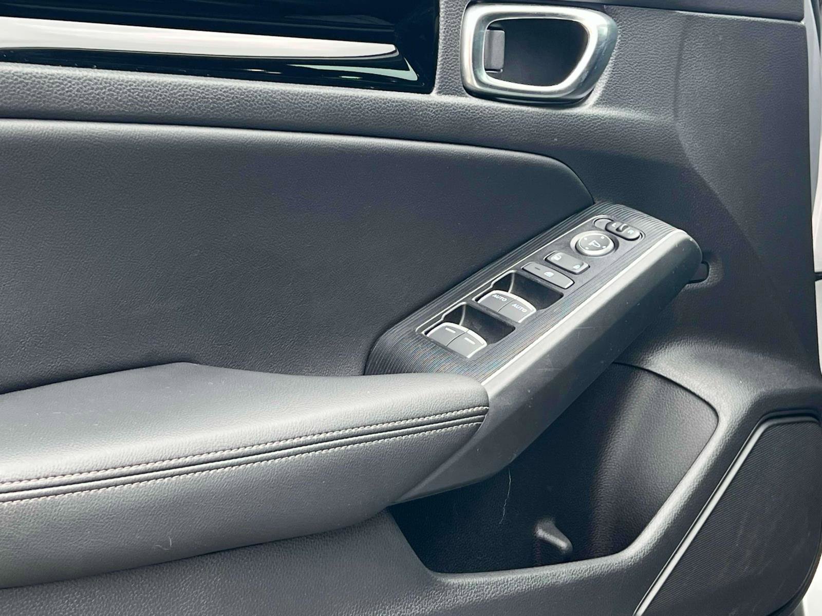 Used 2025 Honda Civic Sport Touring image 26