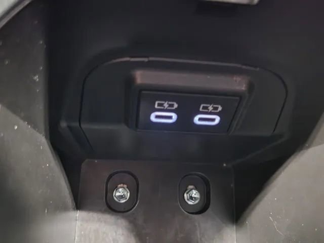 Used 2023 Toyota RAV4 SE AWD/4WD image 39