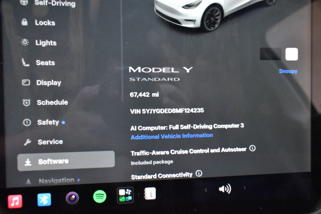 Used 2021 Tesla Model Y 2WD image 24