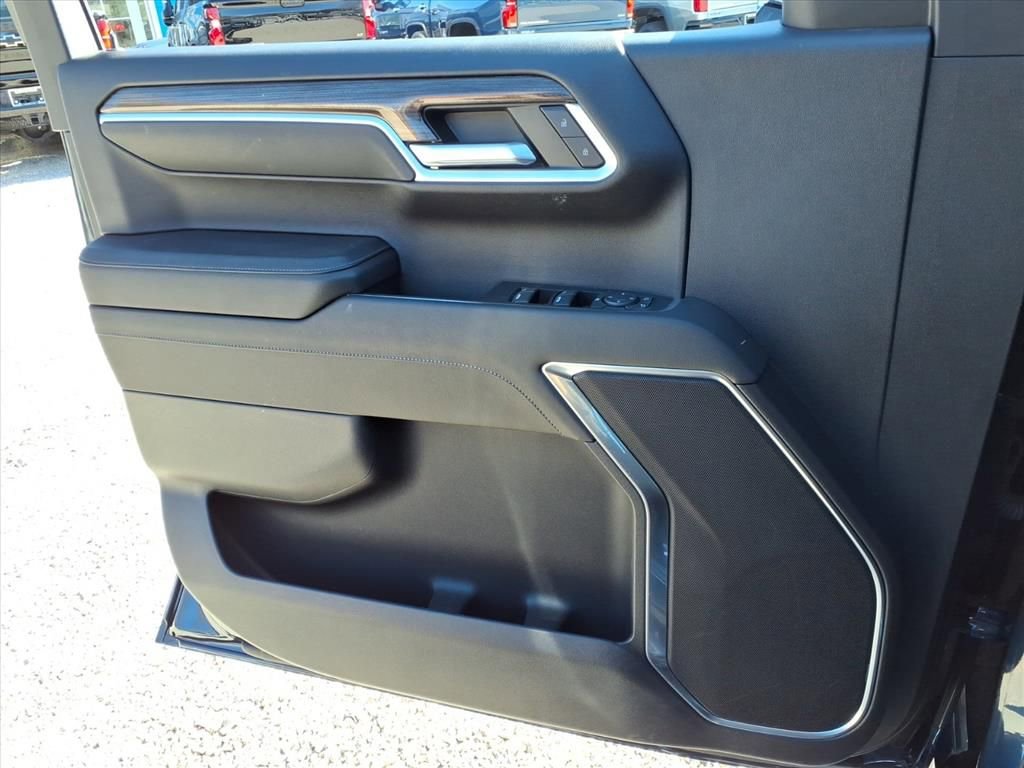 Used 2022 Chevrolet Silverado 1500 RST image 32