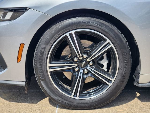 Used 2024 Ford Mustang Coupe image 8