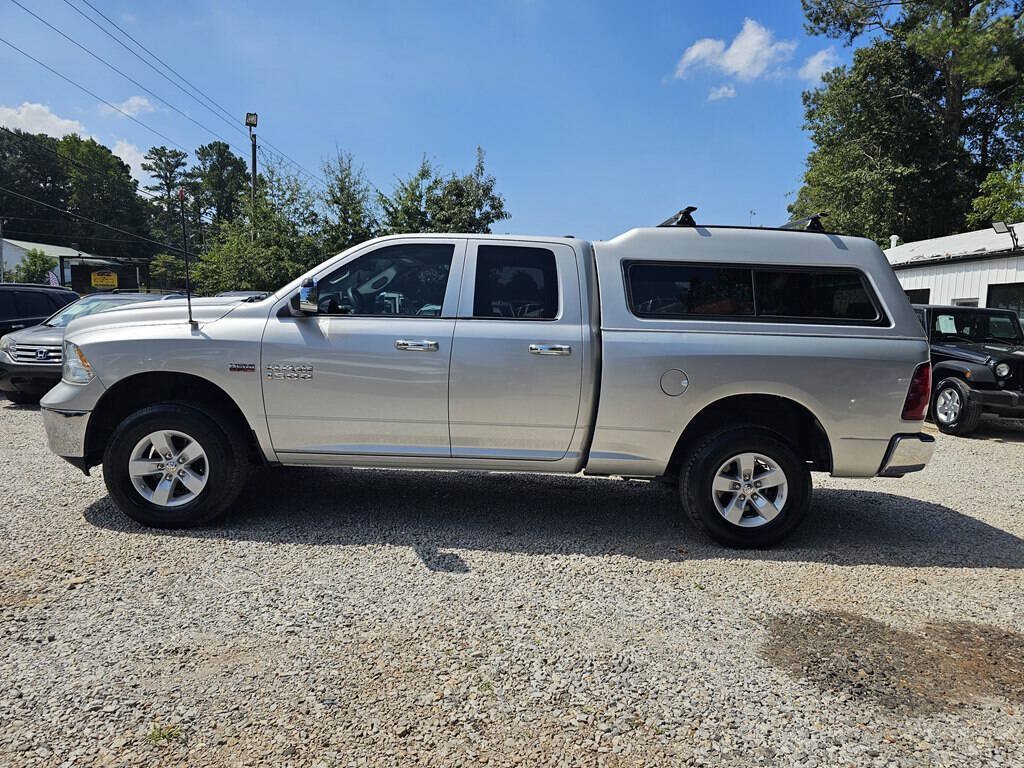 Used 2016 RAM 1500 Classic SLT AWD/4WD image 2
