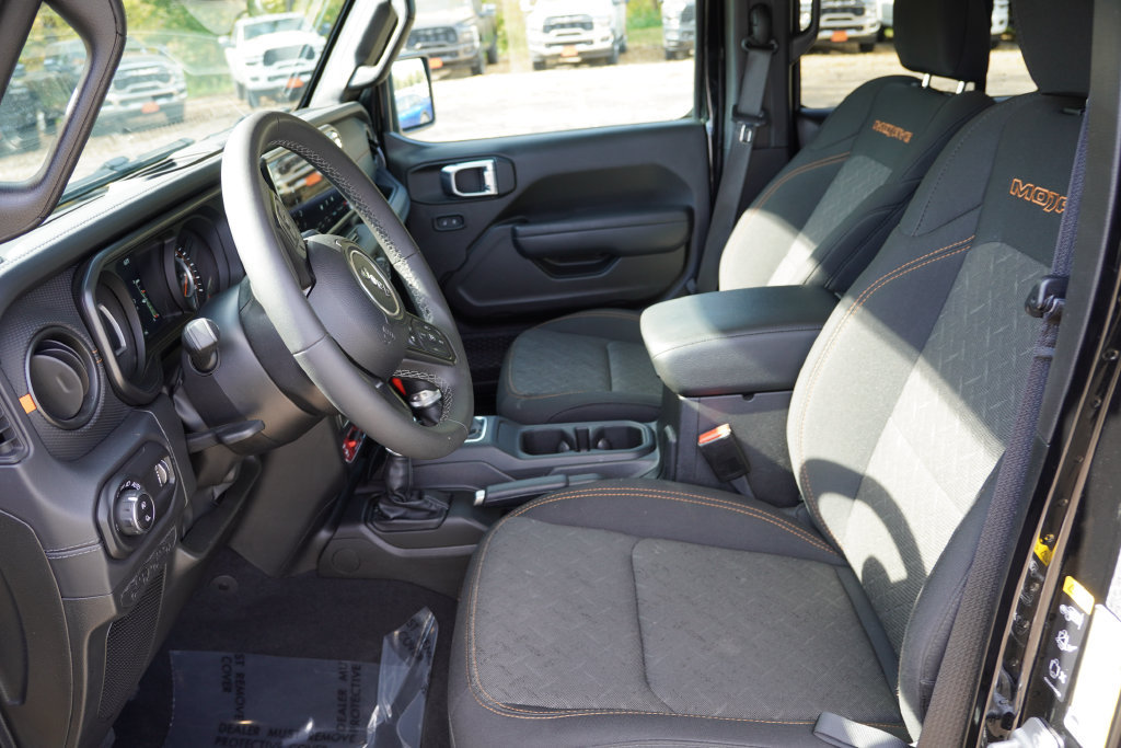 Certified 2026 Jeep Gladiator Mojave AWD/4WD image 15