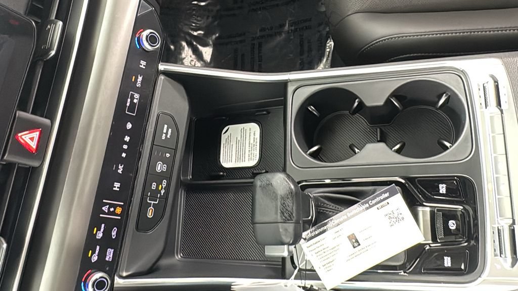 New 2026 Kia Carnival SX w/ SX Dark Edition Package FWD image 30