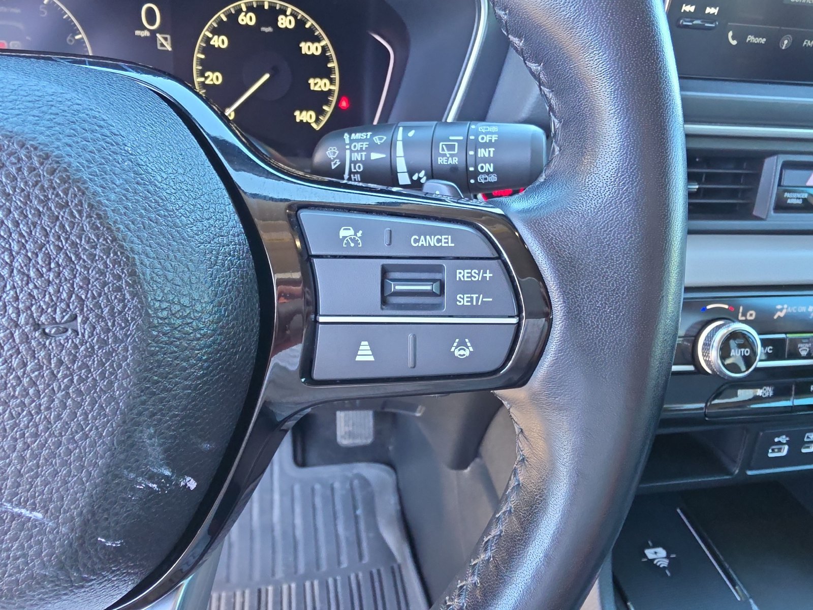 Used 2025 Honda Pilot EX-L image 27