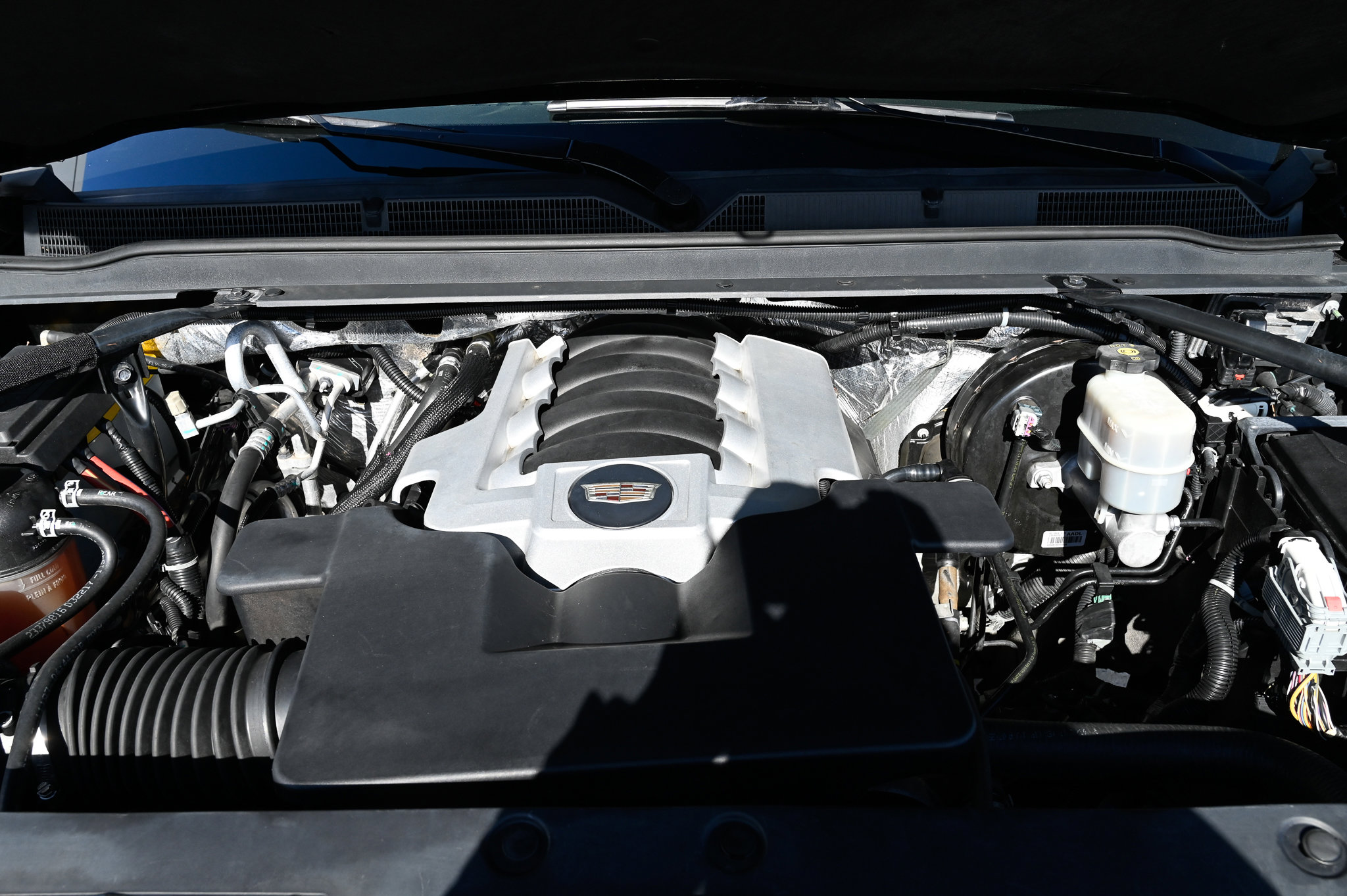 Used 2017 Cadillac Escalade ESV Luxury image 63