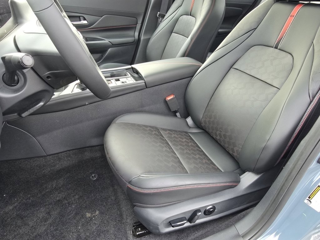 New 2026 Nissan Sentra SR w/ SR Premium Package image 14