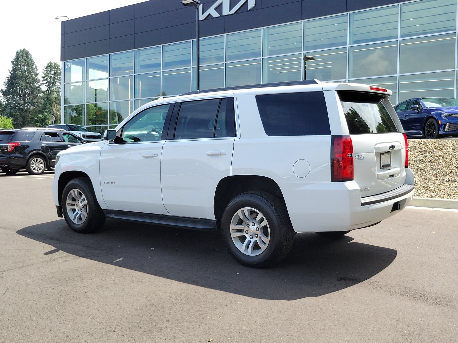 Used 2019 Chevrolet Tahoe LS RWD image 4