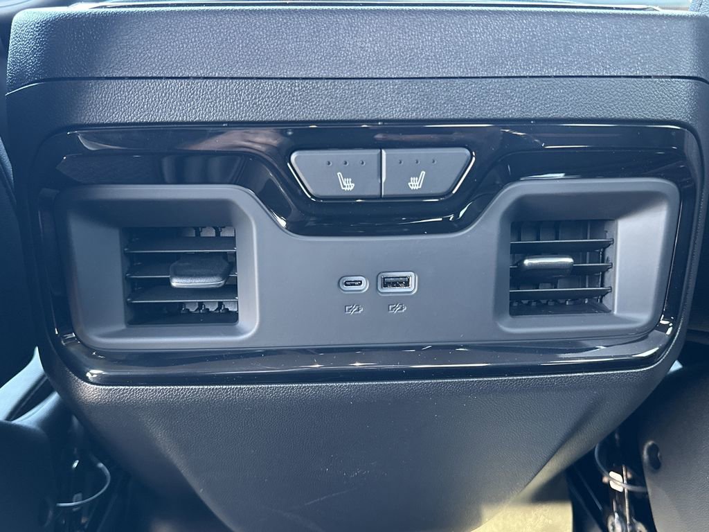 New 2026 GMC Sierra 1500 AT4 w/ Technology Package image 24