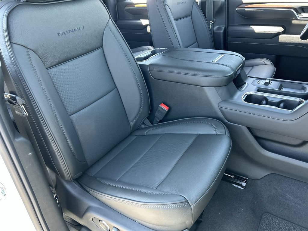 New 2026 GMC Sierra 2500 Denali w/ Denali Reserve Package AWD/4WD image 28