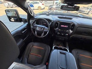 Used 2022 GMC Sierra 3500 AT4 w/ AT4 Preferred Package AWD/4WD image 32