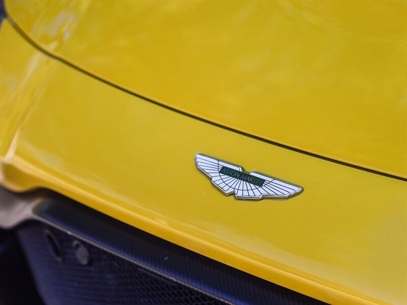 Used 2020 Aston Martin V8 Vantage Coupe RWD image 10