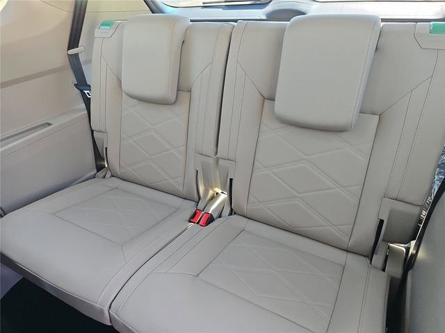 New 2026 Volkswagen Atlas SE image 8