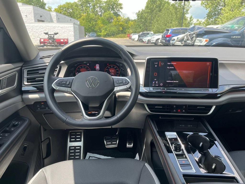 Used 2026 Volkswagen Atlas Peak Edition AWD/4WD image 19