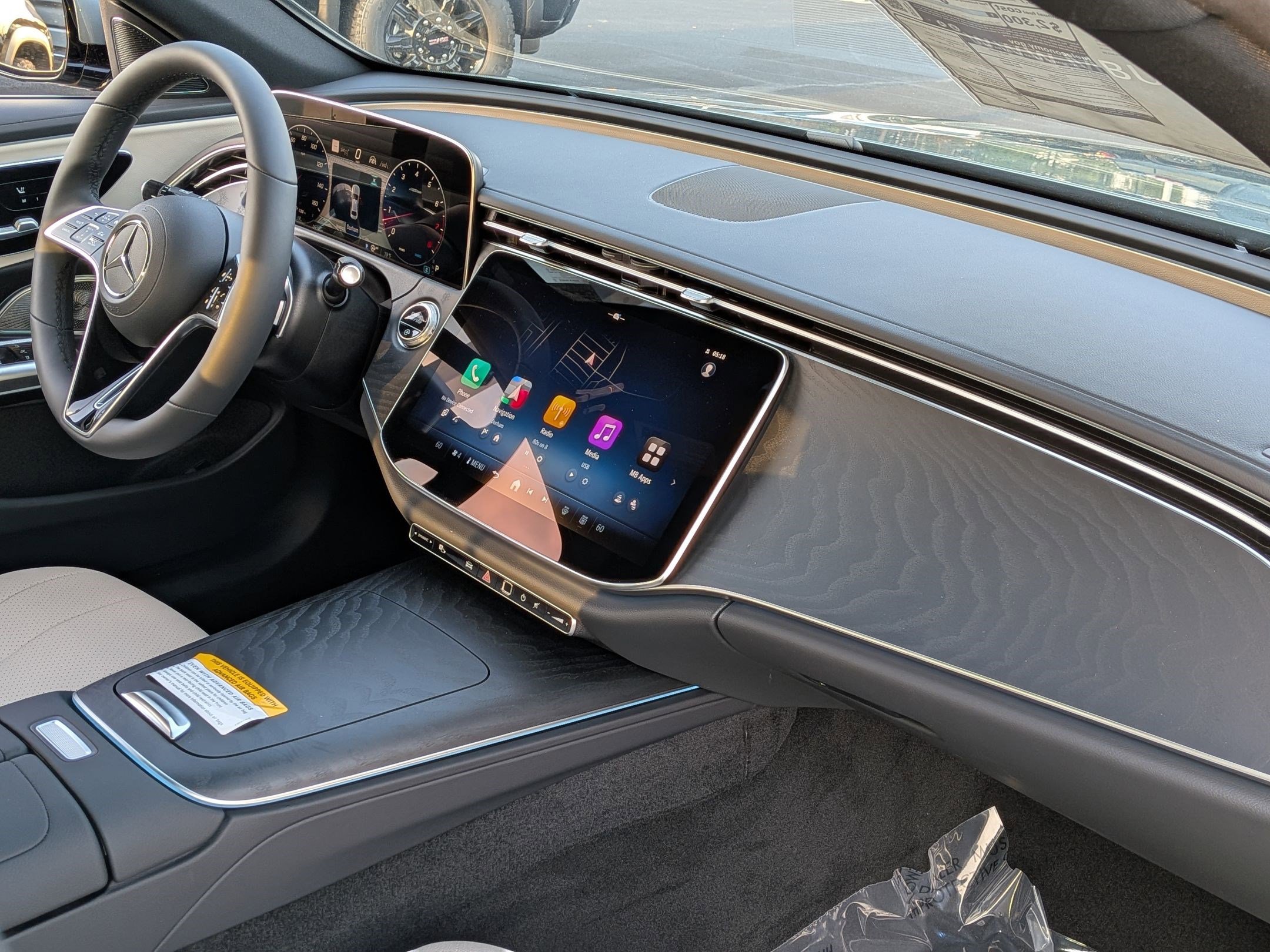 New 2026 Mercedes-Benz E 350 4MATIC Sedan image 33