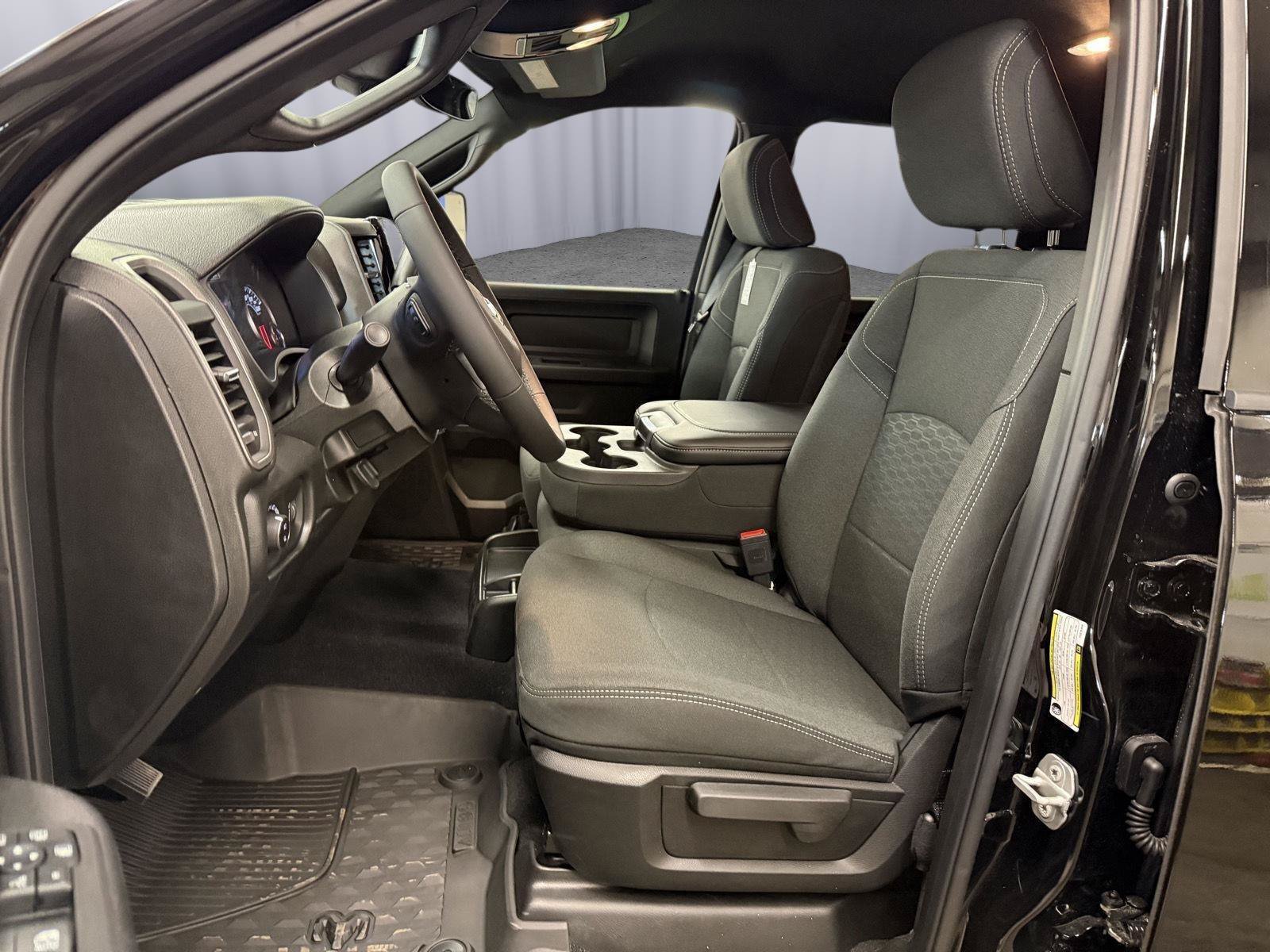 New 2026 RAM 2500 Tradesman AWD/4WD image 24