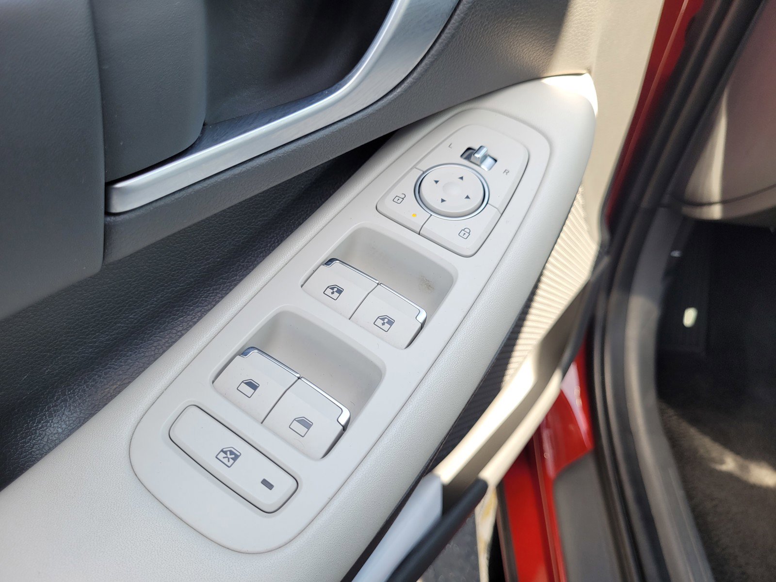 Used 2025 Hyundai Sonata SEL FWD image 26