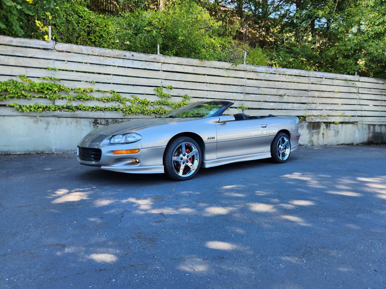 Used 2002 Chevrolet Camaro Z28 w/ Sport Appearance Pkg image 18