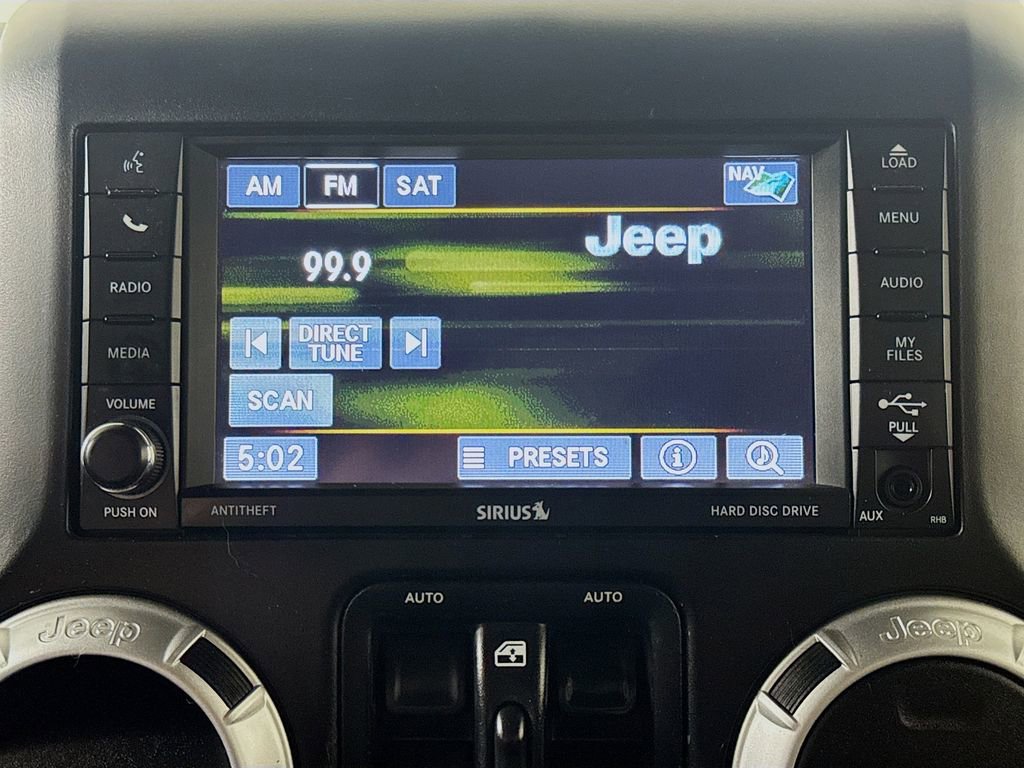 Used 2013 Jeep Wrangler Unlimited Sahara w/ Connectivity Group image 13