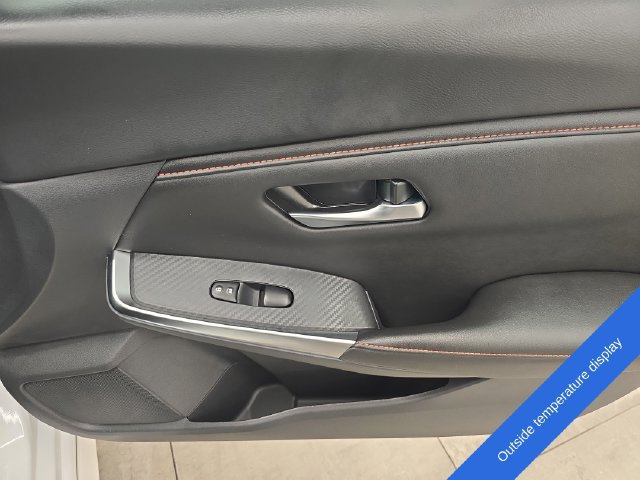 Used 2025 Nissan Sentra SR FWD image 11