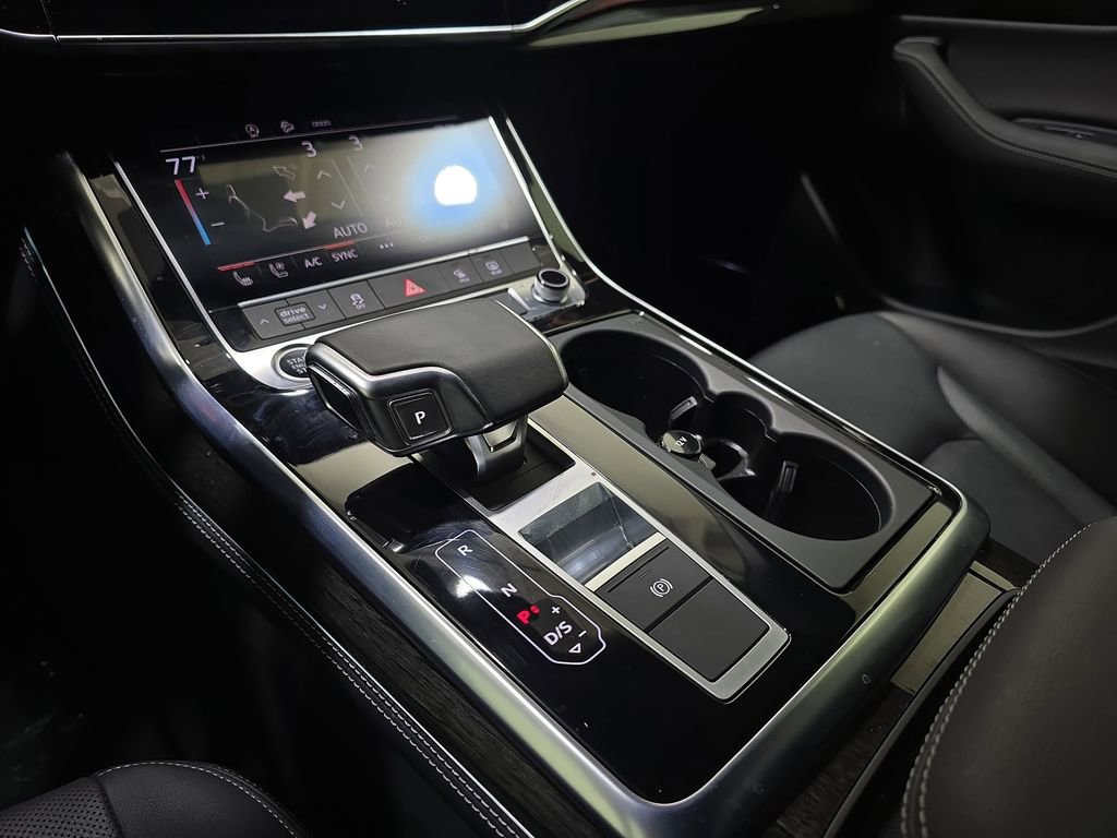 Used 2025 Audi Q8 Premium Plus image 28