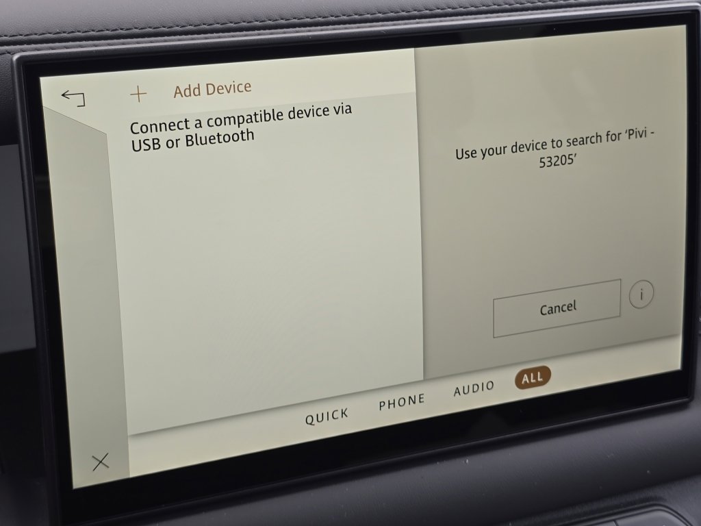 New 2025 Land Rover Defender 110 X-Dynamic SE image 8