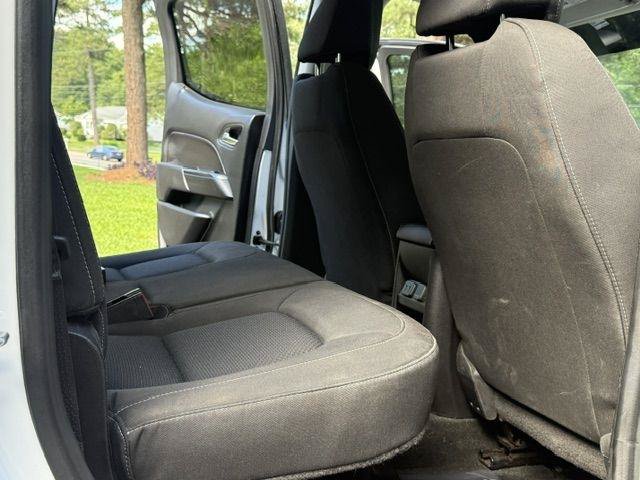 Used 2018 Chevrolet Colorado LT w/ Safety Package RWD image 20