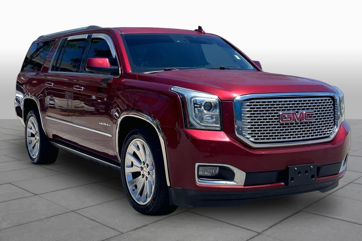 Used 2016 GMC Yukon XL Denali w/ Open Road Package AWD/4WD image 3