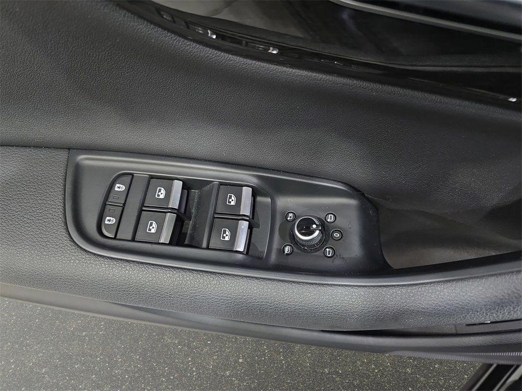 Used 2023 Audi Q7 2.0T Premium w/ Towing Package image 28