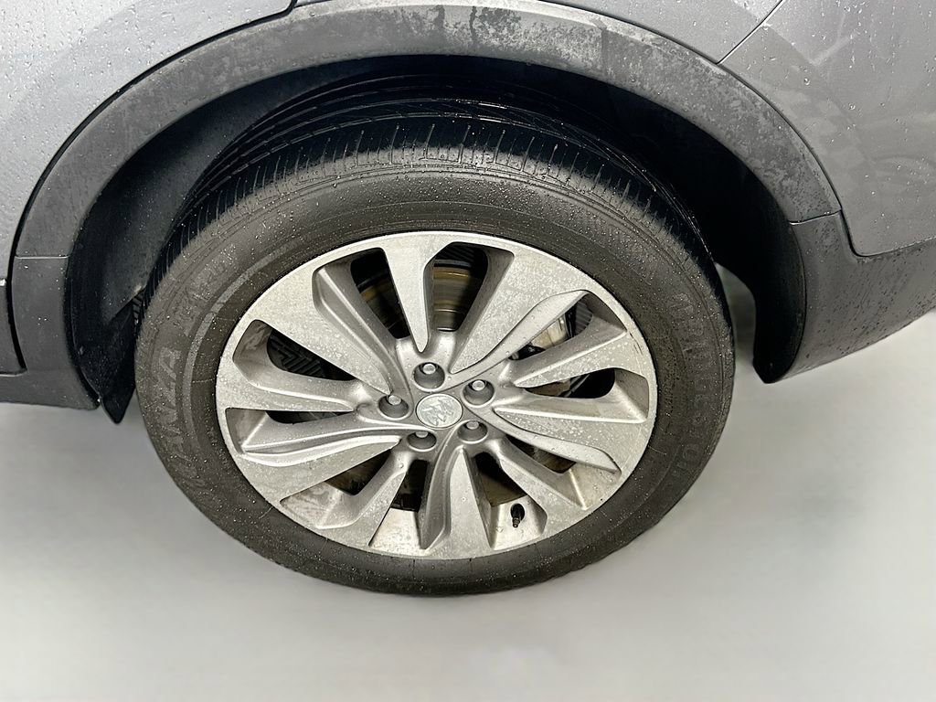 Used 2020 Buick Encore Preferred image 28