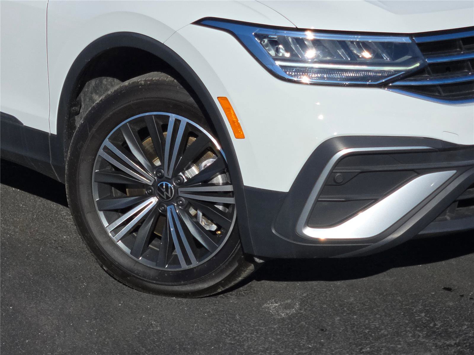 Used 2024 Volkswagen Tiguan Wolfsburg Edition image 3