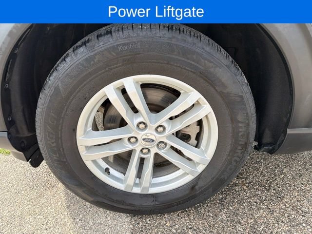 Used 2024 Ford Explorer XLT w/ Equipment Group 202A AWD/4WD image 12