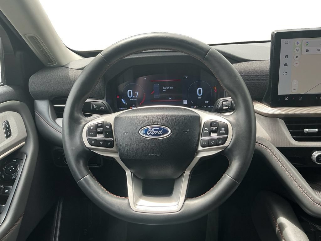 Used 2025 Ford Explorer Active w/ Active Comfort Package AWD/4WD image 18
