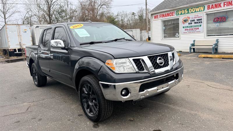 Used 2013 Nissan Frontier SL image 4