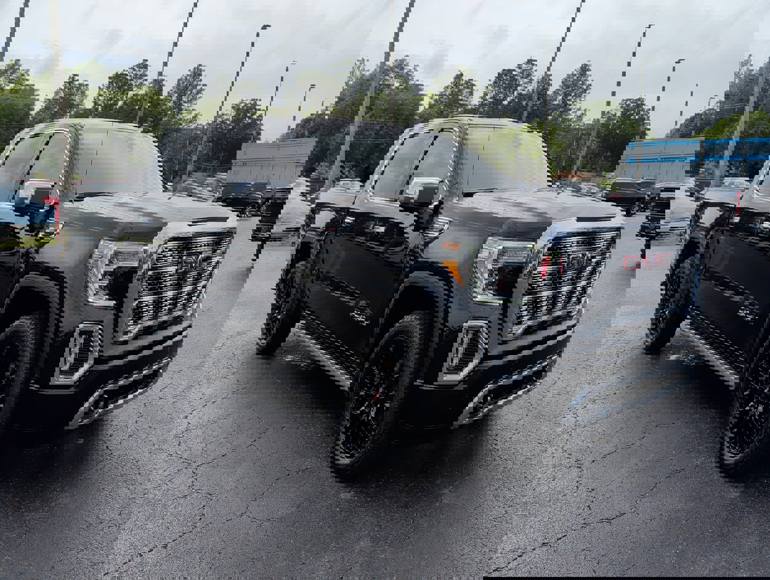 Used 2021 GMC Sierra 1500 Denali w/ Denali Ultimate Package image 2