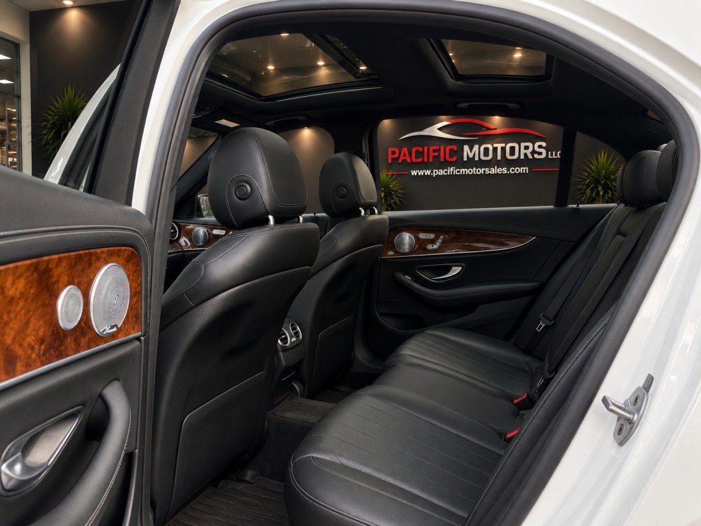 Used 2020 Mercedes-Benz E 350 Sedan image 21