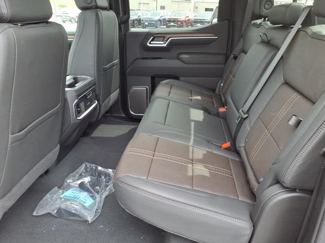 New 2026 Chevrolet Silverado 1500 High Country AWD/4WD image 9