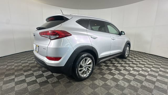 Used 2016 Hyundai Tucson SE w/ Option Group 02 AWD/4WD video 2