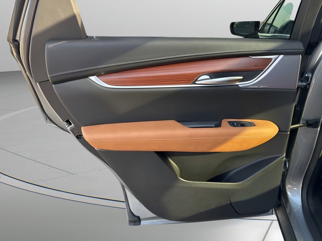 Certified 2025 Cadillac XT5 Premium Luxury w/ Technology Package image 34