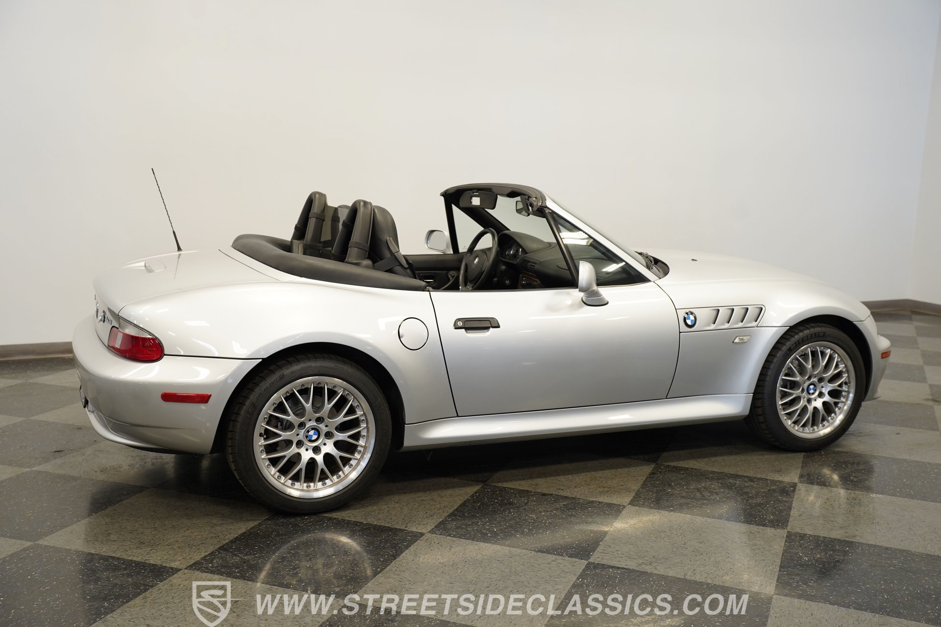 Used 2001 BMW Z3 3.0i RWD image 14
