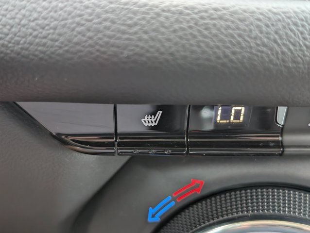 Used 2021 Chevrolet Blazer LT FWD image 19