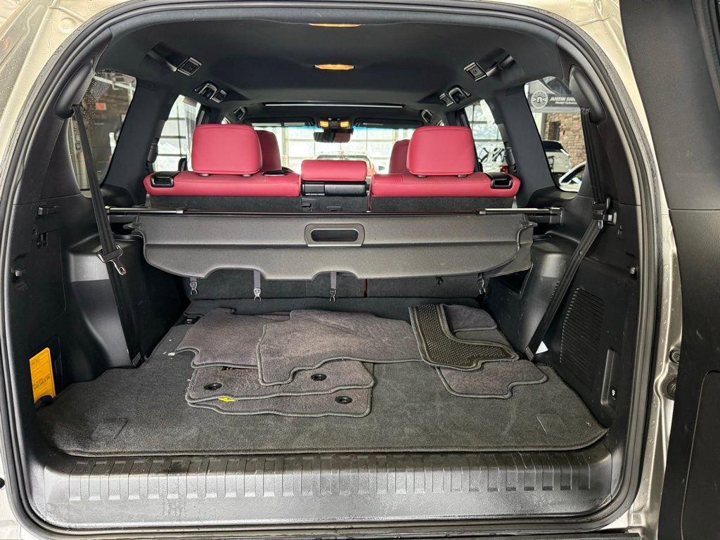 Used 2021 Lexus GX 460 Premium w/ Premium Package image 18