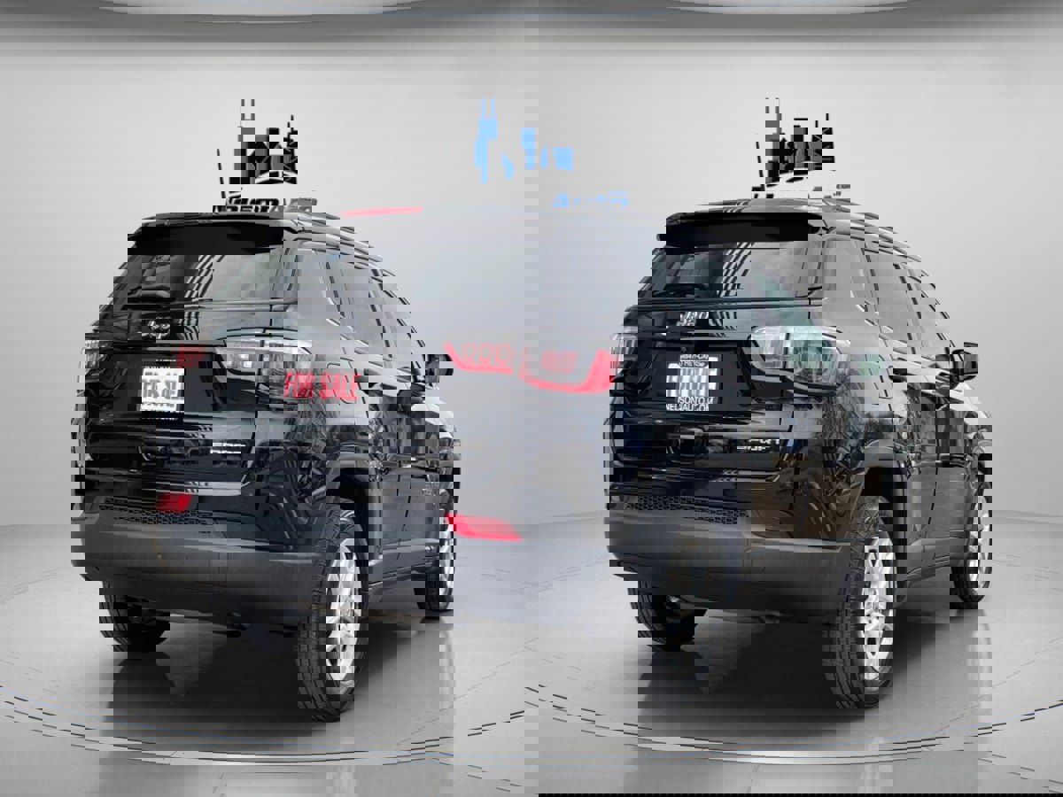 Used 2018 Jeep Compass Sport image 4