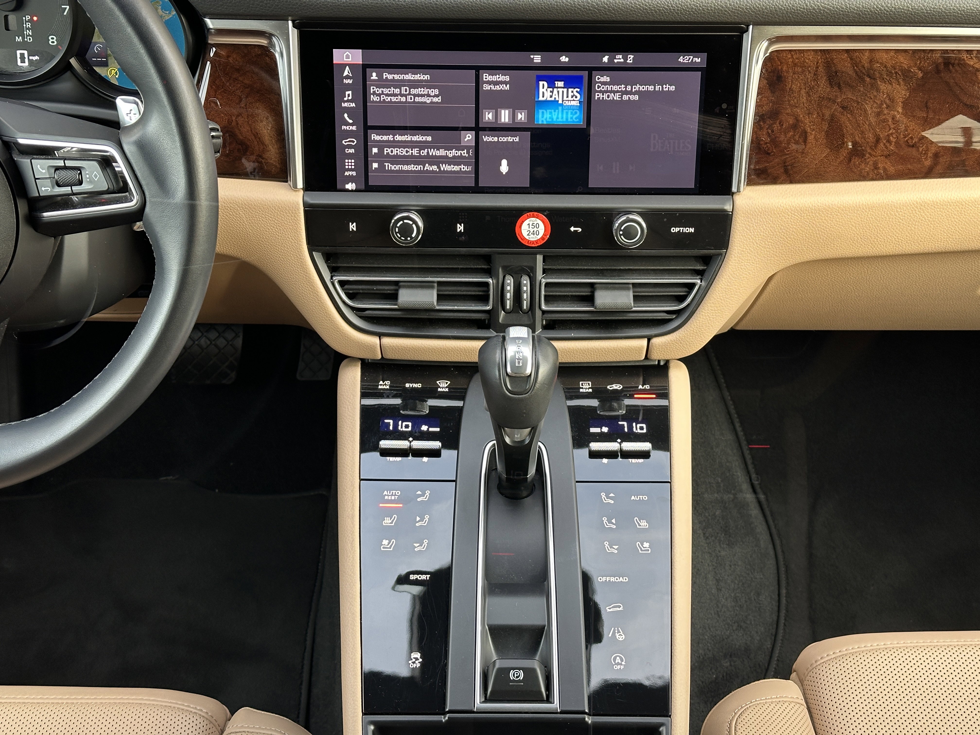 Certified 2023 Porsche Macan image 22